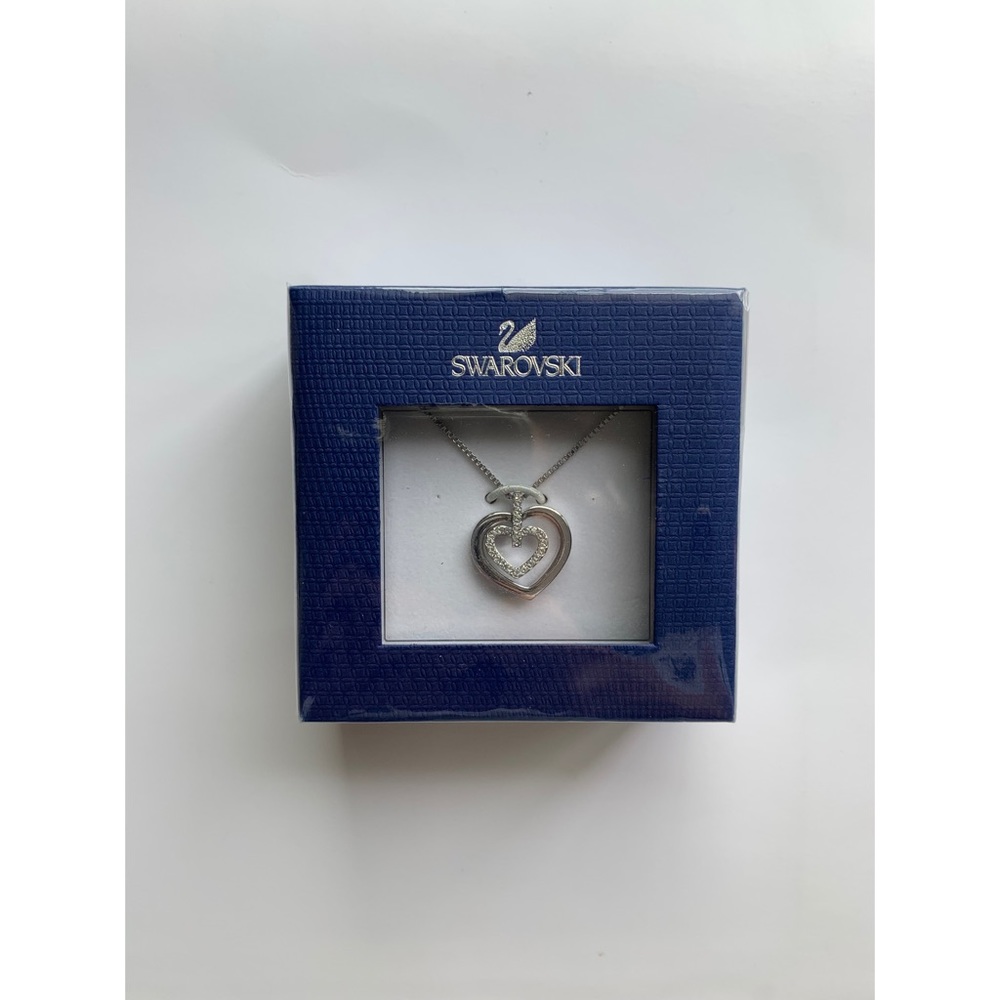 •SWAROVSKI Double Heart Pendant Necklace•